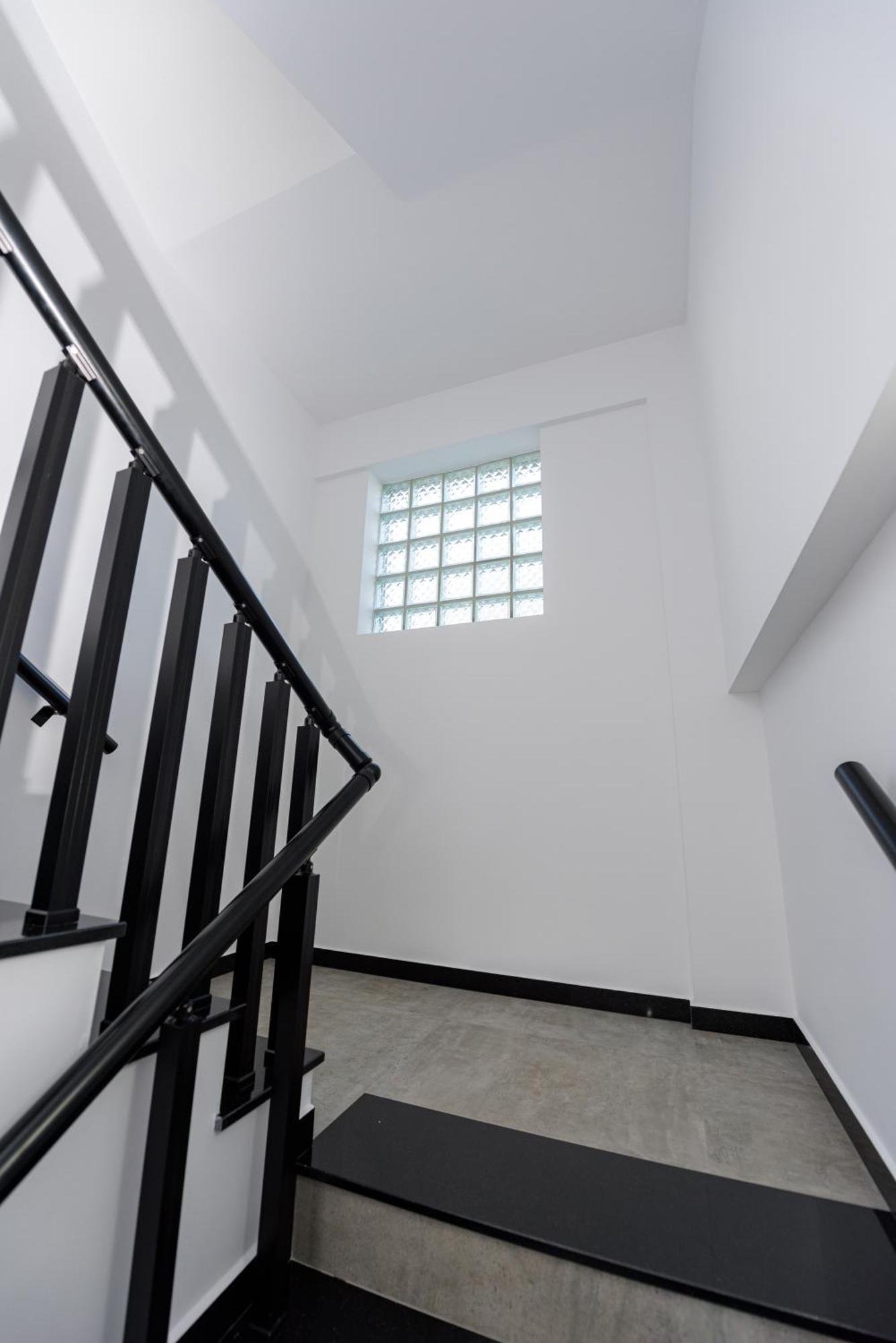 Kevin'S Aparthotel Влёра Экстерьер фото